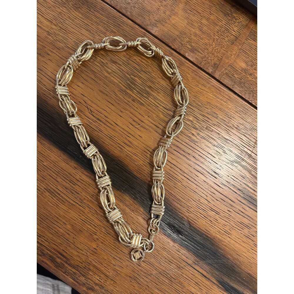Vintage Givenchy 4G Gold Tone Wrapped Oval Link Statement Necklace 18" - Picture 5 of 7